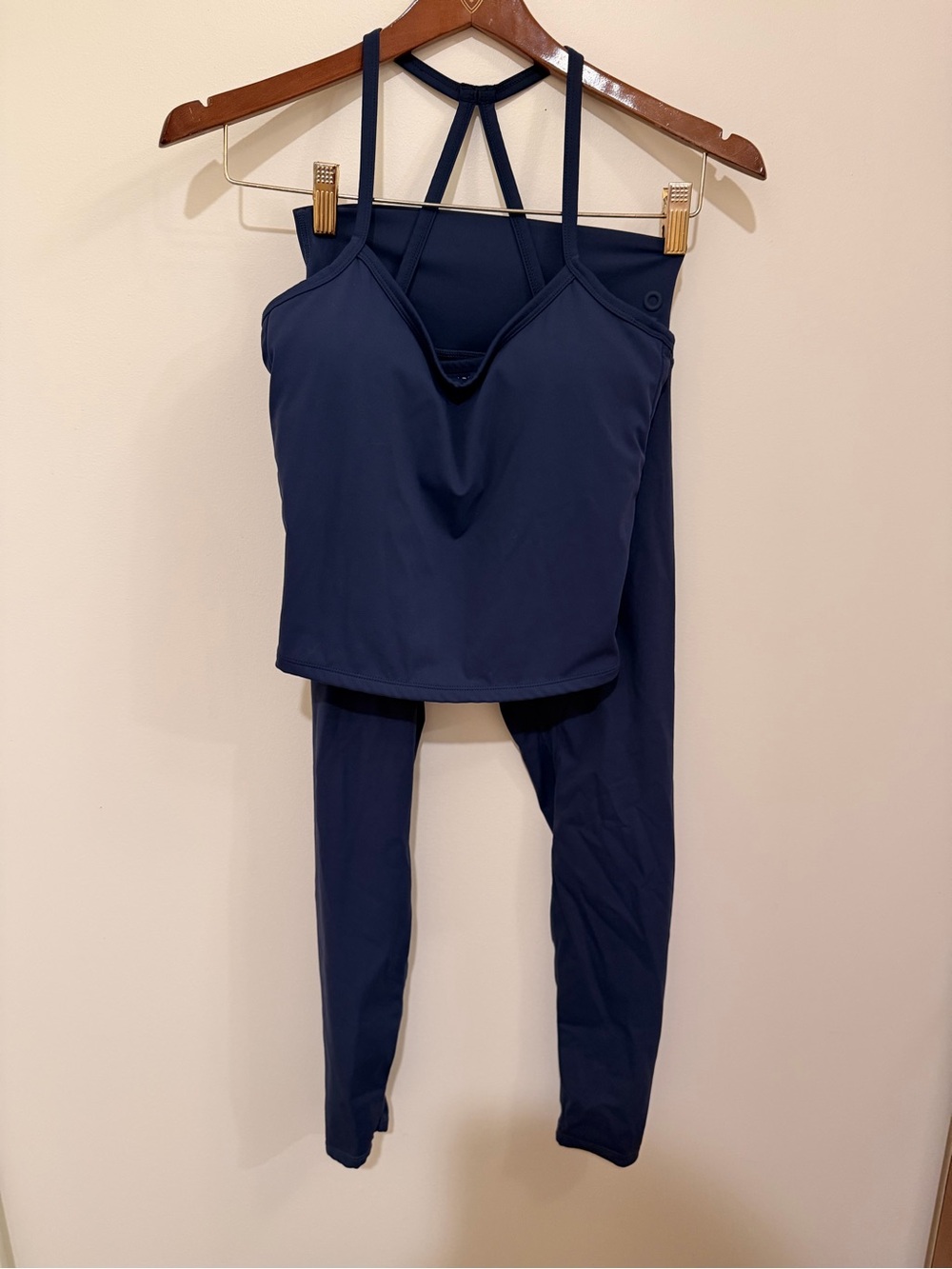 Lucky Honey Women's Navy Active Strappy Tank and Jogger Set Size M